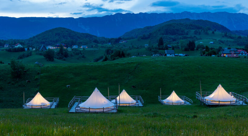 Preturi glamping corturi